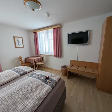 Post, Obermutten Mini-hôtel Mutten