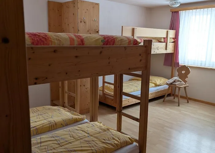 Post, Obermutten Han/Misafirhane *