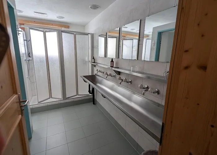 Post, Obermutten Han/Misafirhane