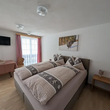 Kro Post, Obermutten *